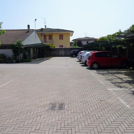 Residenza Il Giglio Bed and Breakfast Mozzecane Buitenkant foto