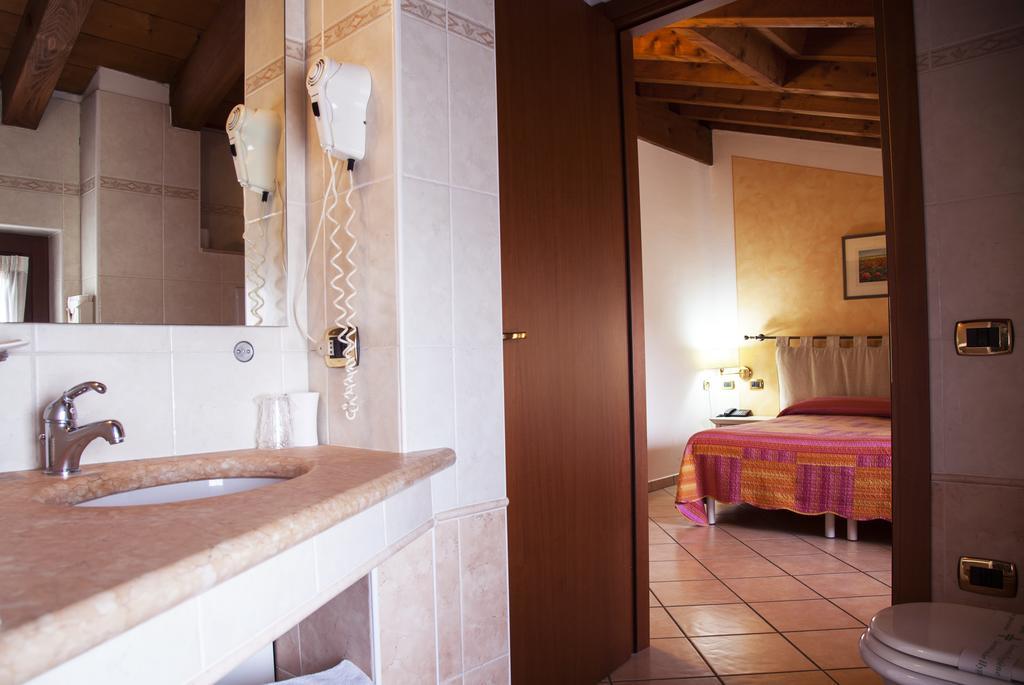 Residenza Il Giglio Bed and Breakfast Mozzecane Buitenkant foto