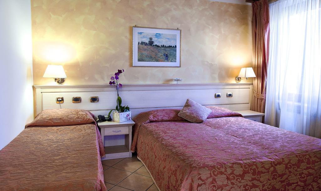 Residenza Il Giglio Bed and Breakfast Mozzecane Buitenkant foto