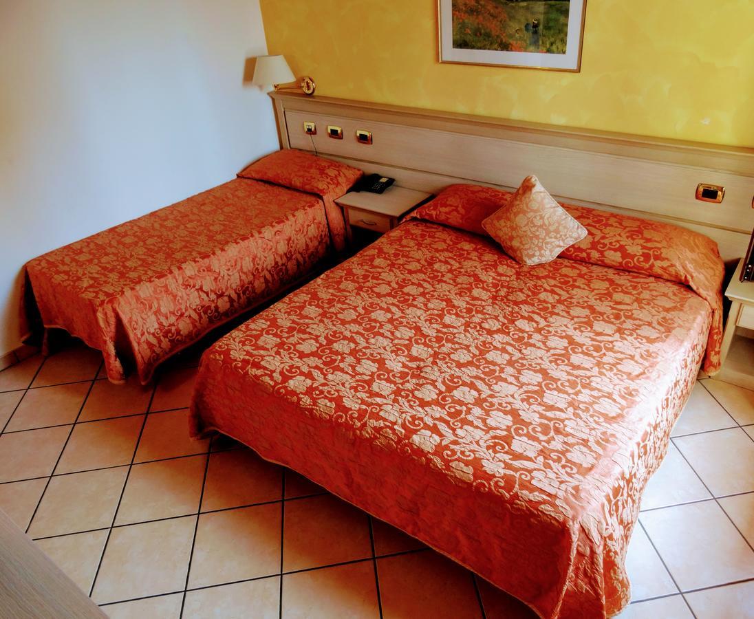 Residenza Il Giglio Bed and Breakfast Mozzecane Buitenkant foto