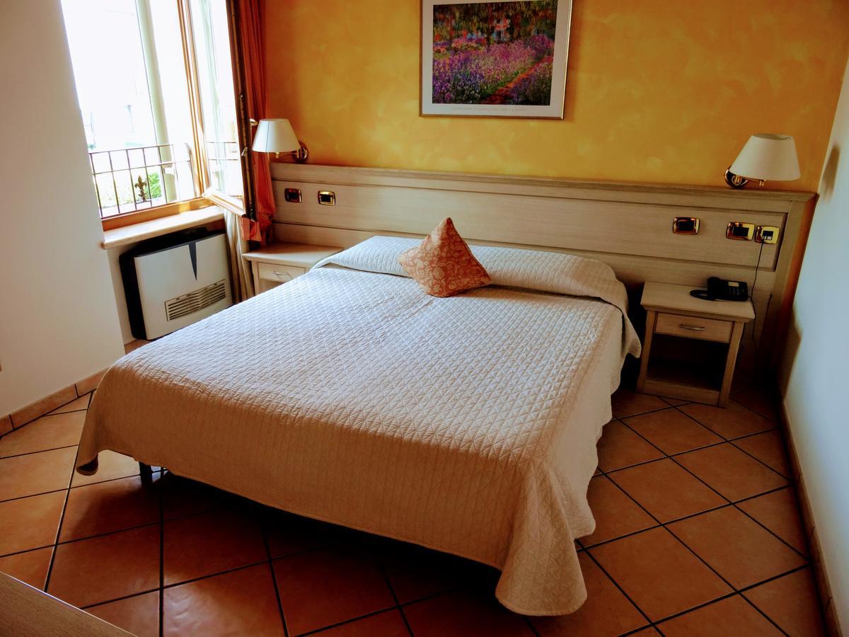 Residenza Il Giglio Bed and Breakfast Mozzecane Buitenkant foto