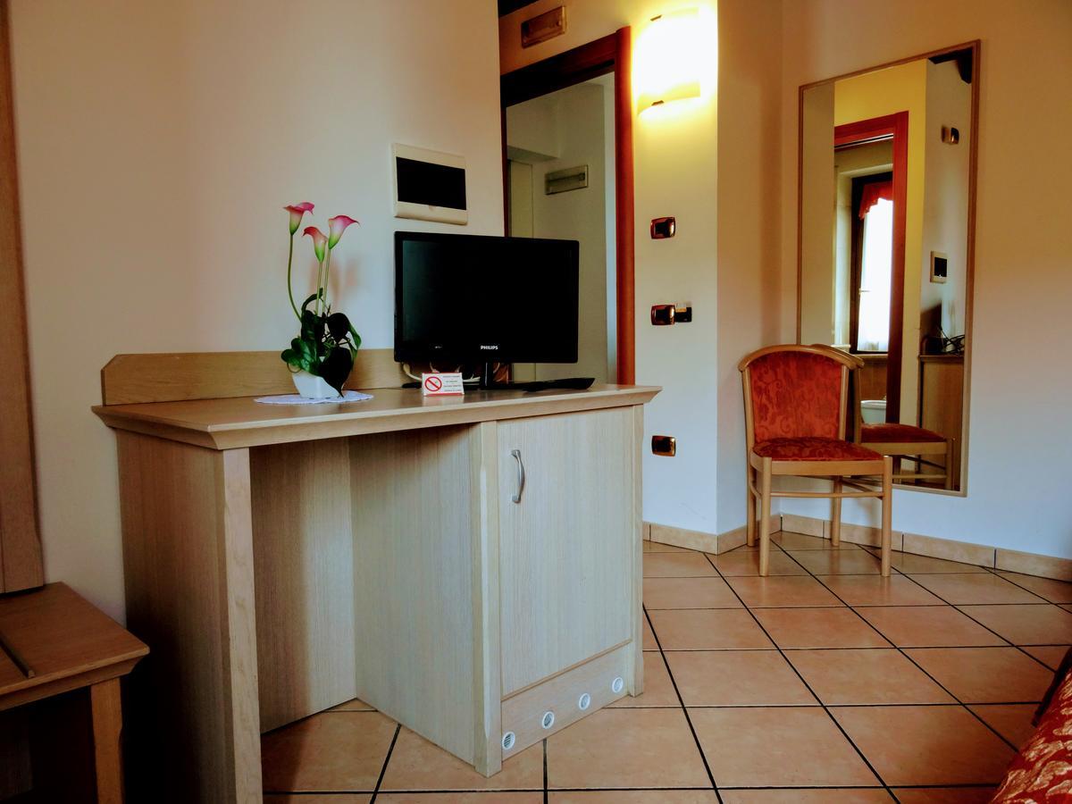Residenza Il Giglio Bed and Breakfast Mozzecane Buitenkant foto